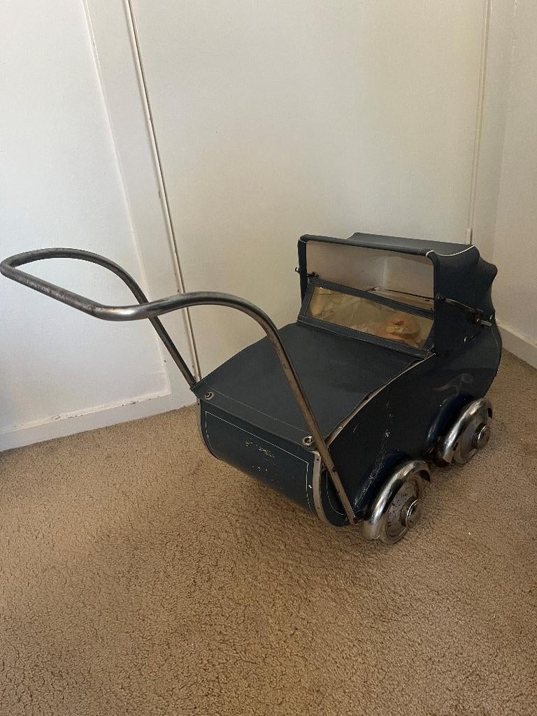 Vintage poppenwagen, Ophalen