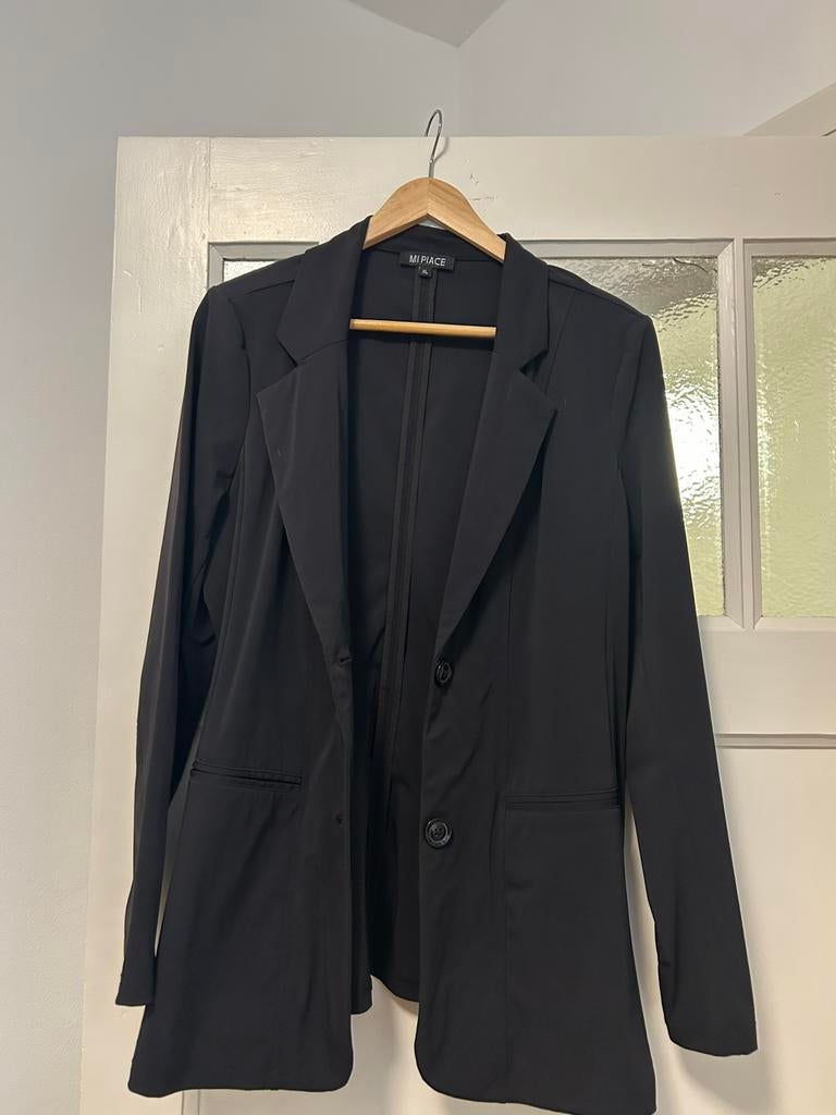 Mooie zwarte blazer Mi Piace maat XL, Kleding | Dames, Jasjes, Kostuums en Pakken, Ophalen of Verzenden, Zo goed als nieuw, Maat 46/48 (XL) of groter