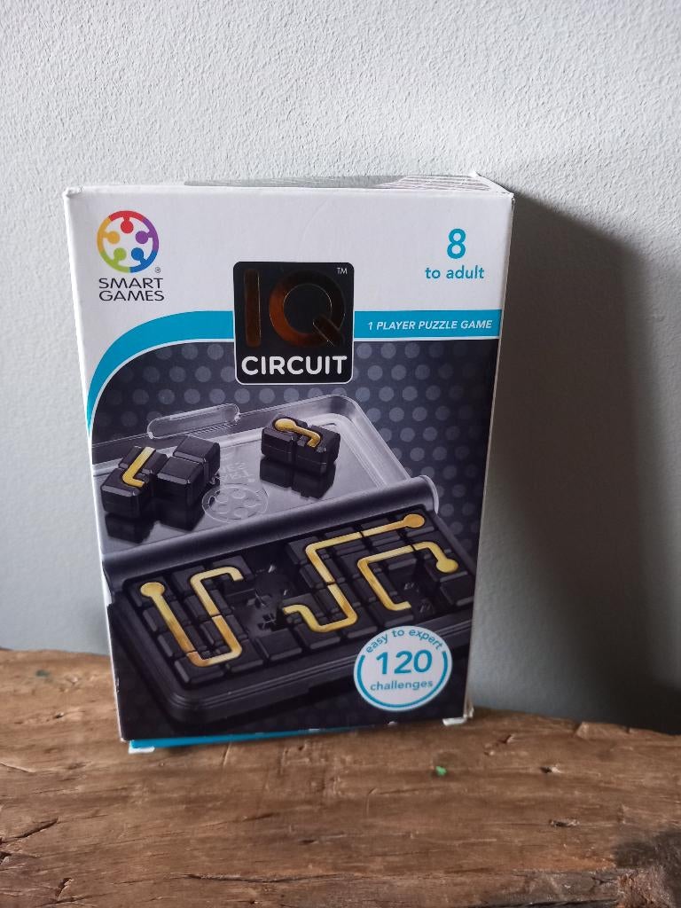 SmartGames - IQ Circuit - 120 opdrachten - Denkspel -, Ophalen of Verzenden, Zo goed als nieuw