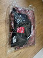 Supreme x The North Face Studded Nuptse Vest Maat S, Ophalen, Nieuw, Maat 46 (S) of kleiner, Rood