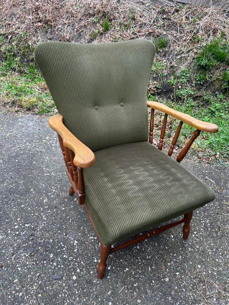 Retro stoel met groene ribstof, Ophalen