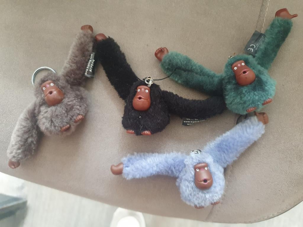 Te koop 4 Kipling aapjes, Ophalen of Verzenden, Zo goed als nieuw
