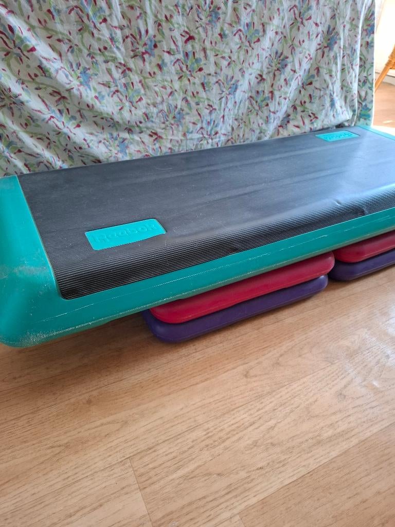 reebok Step, Sport en Fitness, Fitnessmaterialen, Ophalen, Gebruikt, Rug, Stepbank
