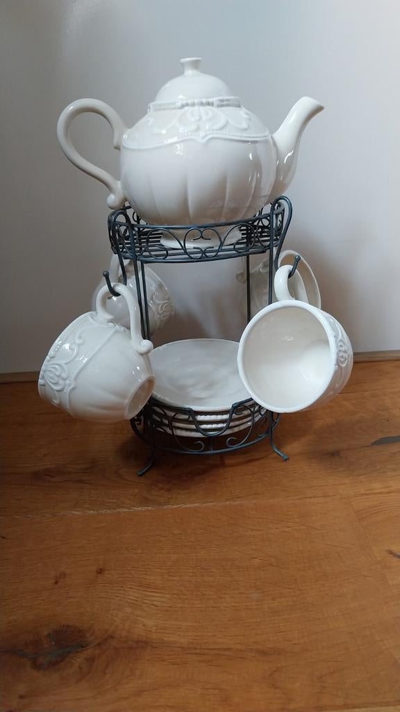 Theepot met 4 kop en schotels met rekje, Ophalen, Overige stijlen, Kop(pen) en/of Schotel(s)