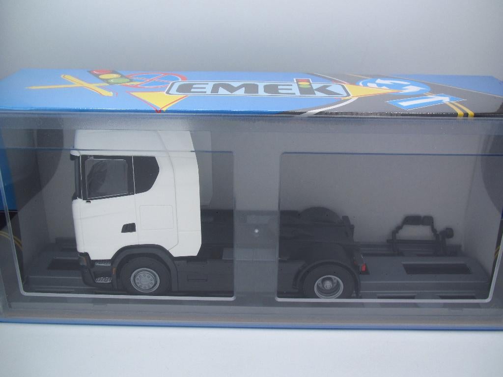 Emek - 860012 Scania S410 Trekker Wit in doos 1:25, Overige merken, Groter dan 1:32, Nieuw, Ophalen of Verzenden