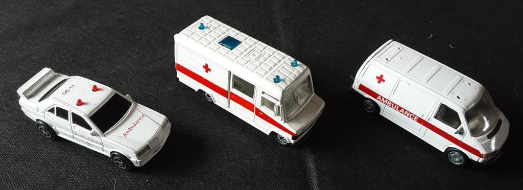 Ambulance  autoos, Ophalen of Verzenden