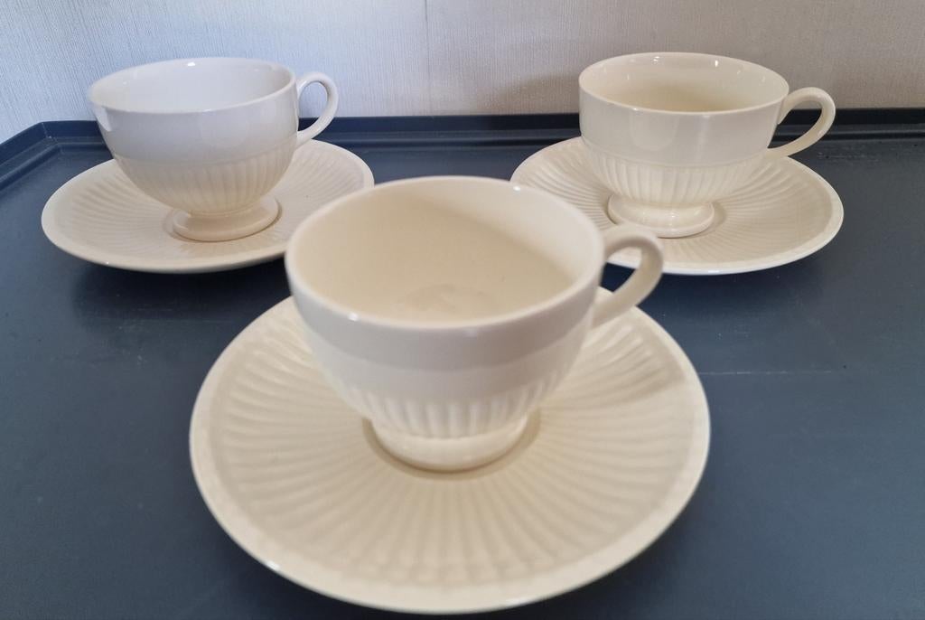 Wedgwood kop en schotel 24 stuks, Ophalen of Verzenden, Zo goed als nieuw, Porselein, Kop en/of schotel