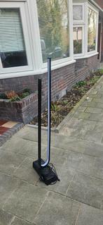 Ikea staande LED lamp - Modern design, Ophalen, Gebruikt, 100 tot 150 cm, Modern