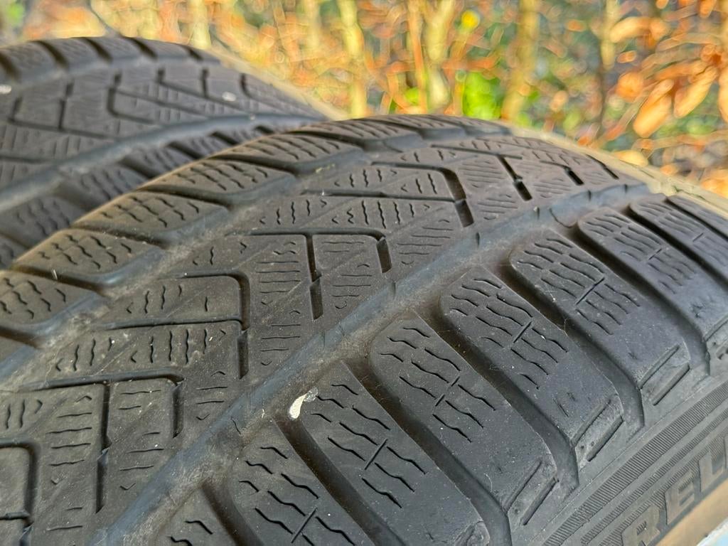 Velgen met banden voor BMW 5 Serie - 4mm profiel, 19 inch, Banden en Velgen, Ophalen of Verzenden, All Season