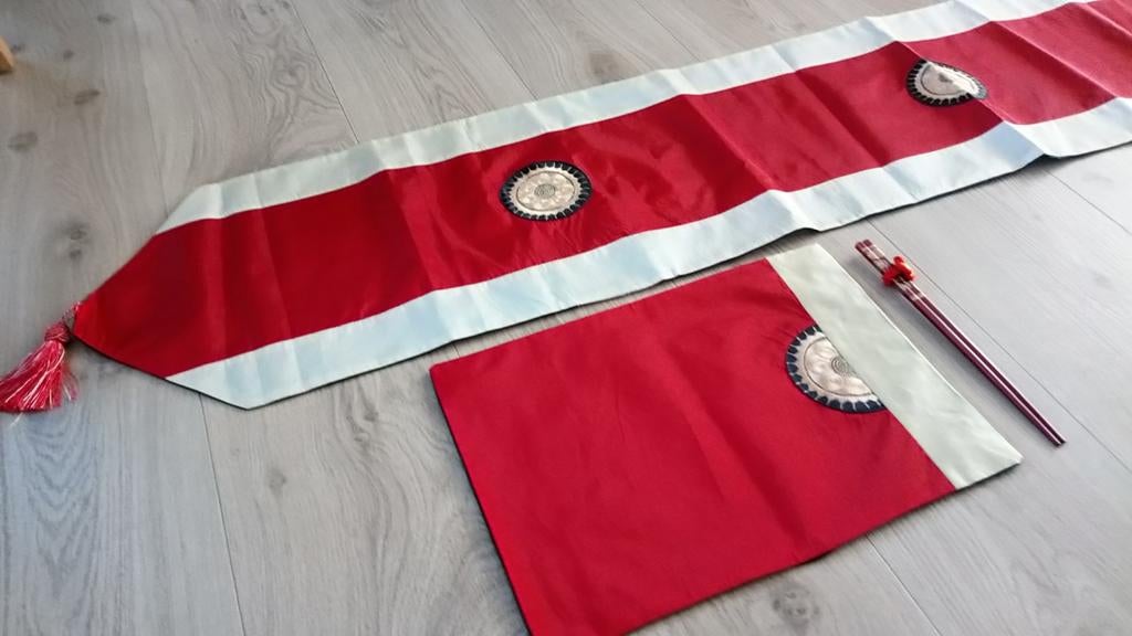 Tafelloper,  placemats en eetstokjes, Huis en Inrichting, Ophalen of Verzenden