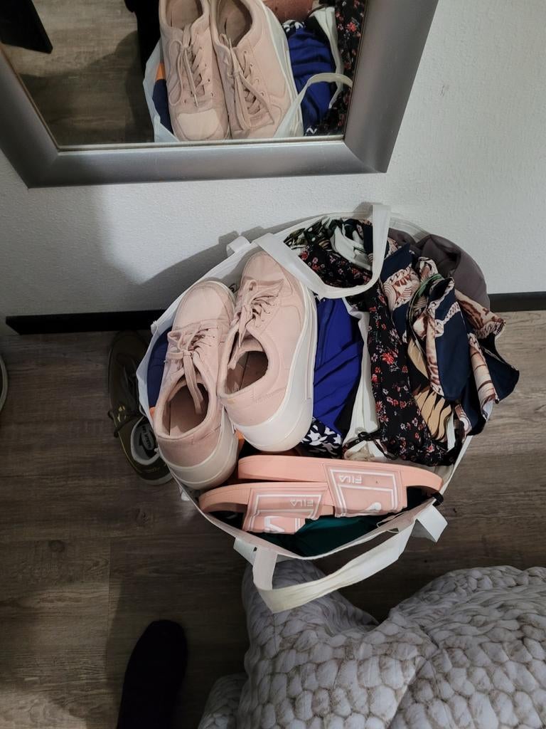 Dameskleding grote tas 36, Ophalen