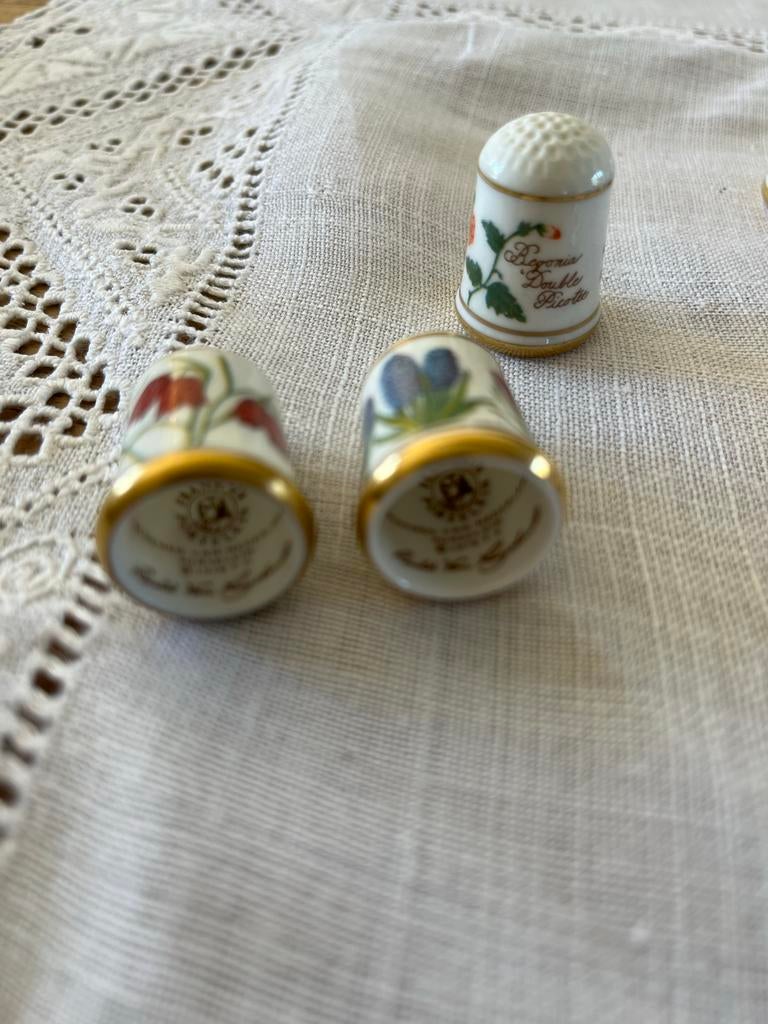 Set van 12 Vingerhoedjes van Franklin Porselein, Ophalen of Verzenden, Zo goed als nieuw, Porselein, Nederland