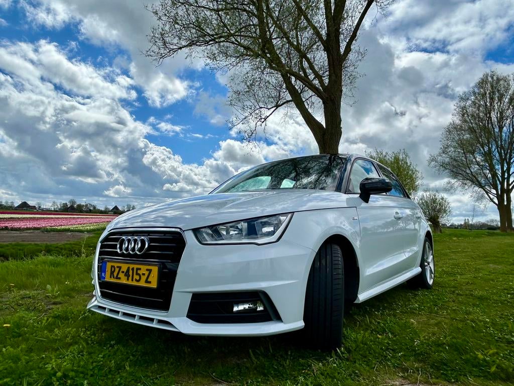 Audi A1 1.0 Tfsi Ultra S-line Adrenaline 2018 Wit, Auto's, Voorwielaandrijving, 95 pk, Origineel Nederlands, Particulier