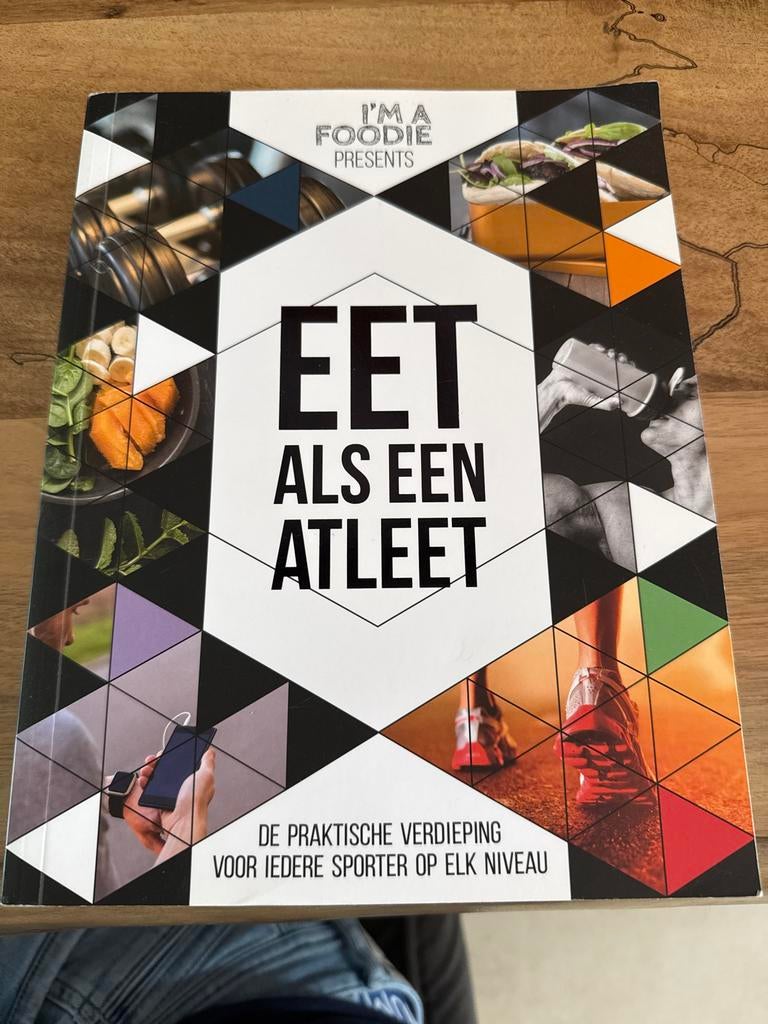 Eet als een atleet boek - Zo goed als nieuw!, Boeken, Ophalen of Verzenden, Zo goed als nieuw, Dieet en Voeding
