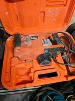 Spit F40 muurfrees, Ophalen