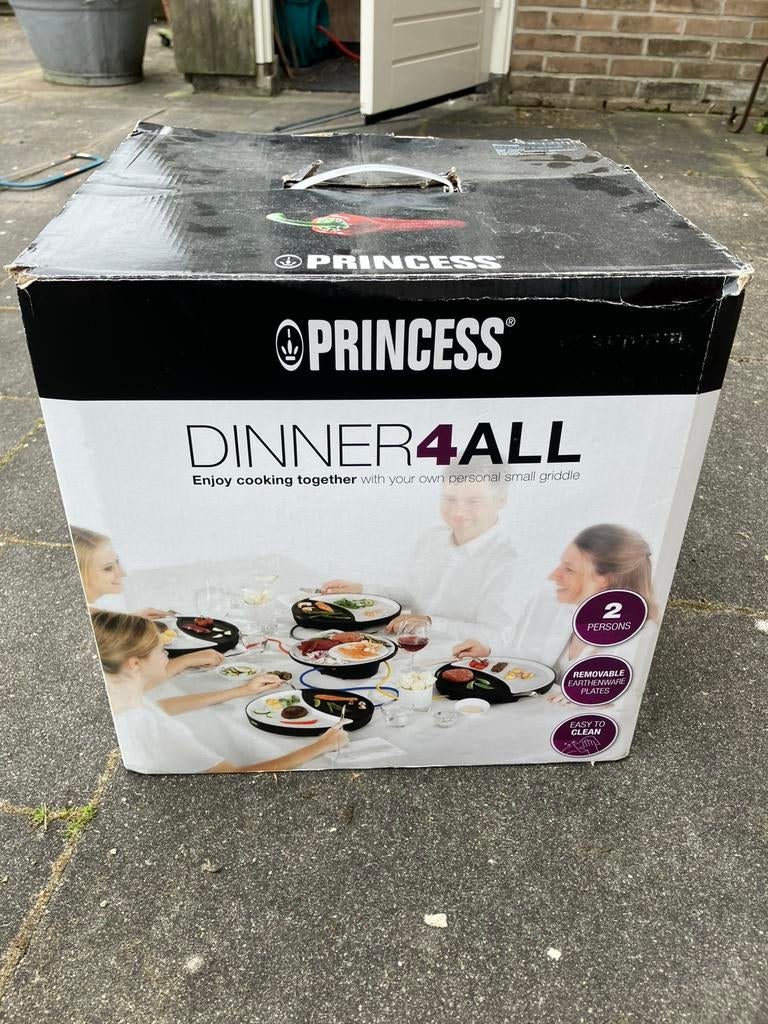 Dinner 4 all Princess twee personen, Ophalen, Gebruikt, Minder dan 4 personen