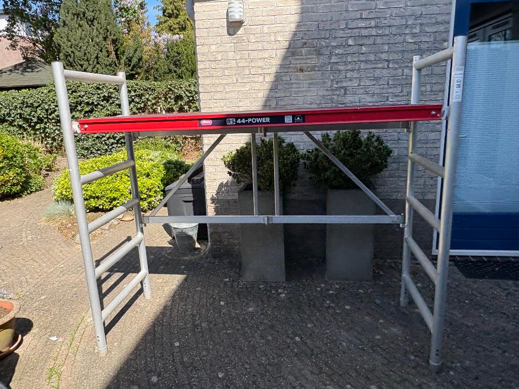 Altrex kamersteiger, Ophalen, Zo goed als nieuw, Rolsteiger of Kamersteiger, 2 tot 5 meter