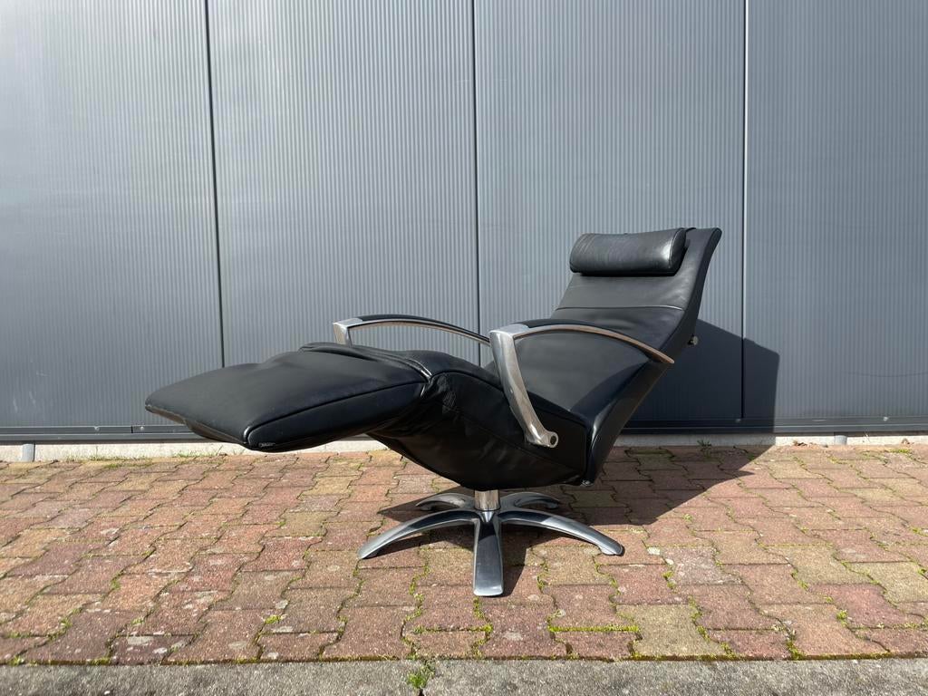 Zwarte leren Jori brainbuilder monomove relax fauteuil, Huis en Inrichting, Fauteuils, Zo goed als nieuw, 50 tot 75 cm, Minder dan 75 cm