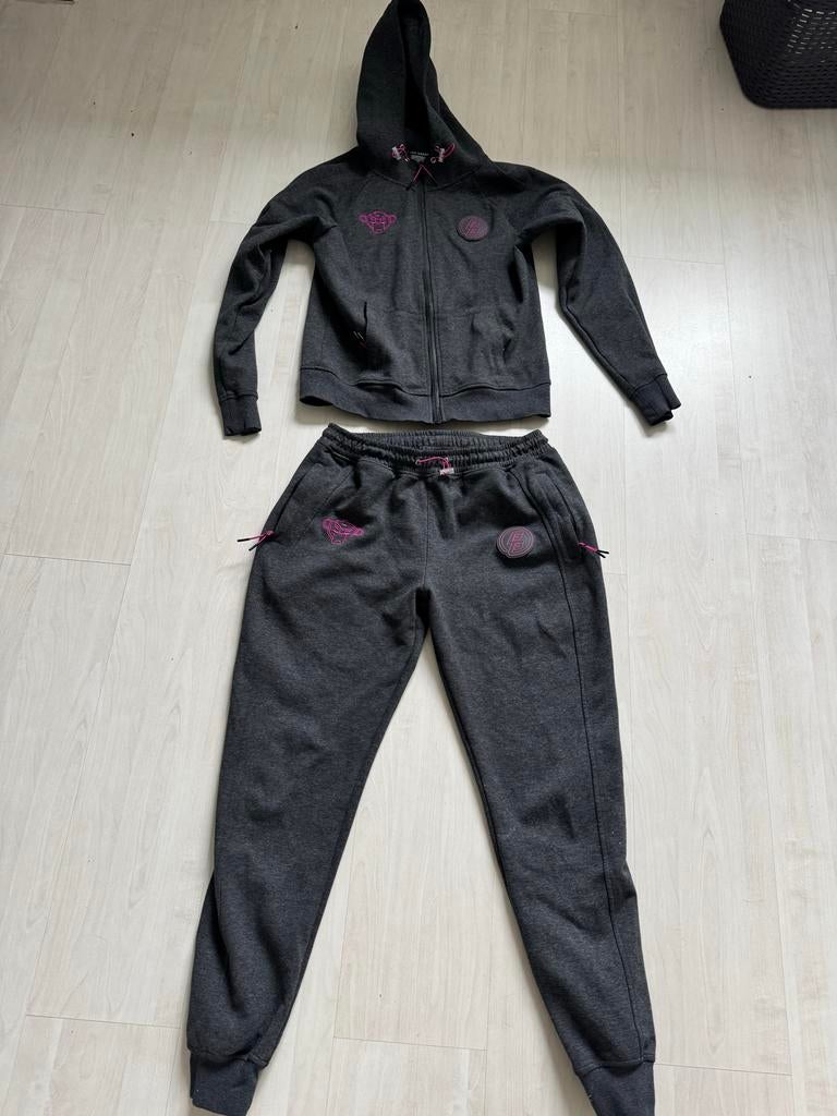 Black Bananas dames pak maat L grijs met roze, Kleding | Dames, Huispakken, Ophalen of Verzenden, Gedragen, Maat 42/44 (L), Grijs