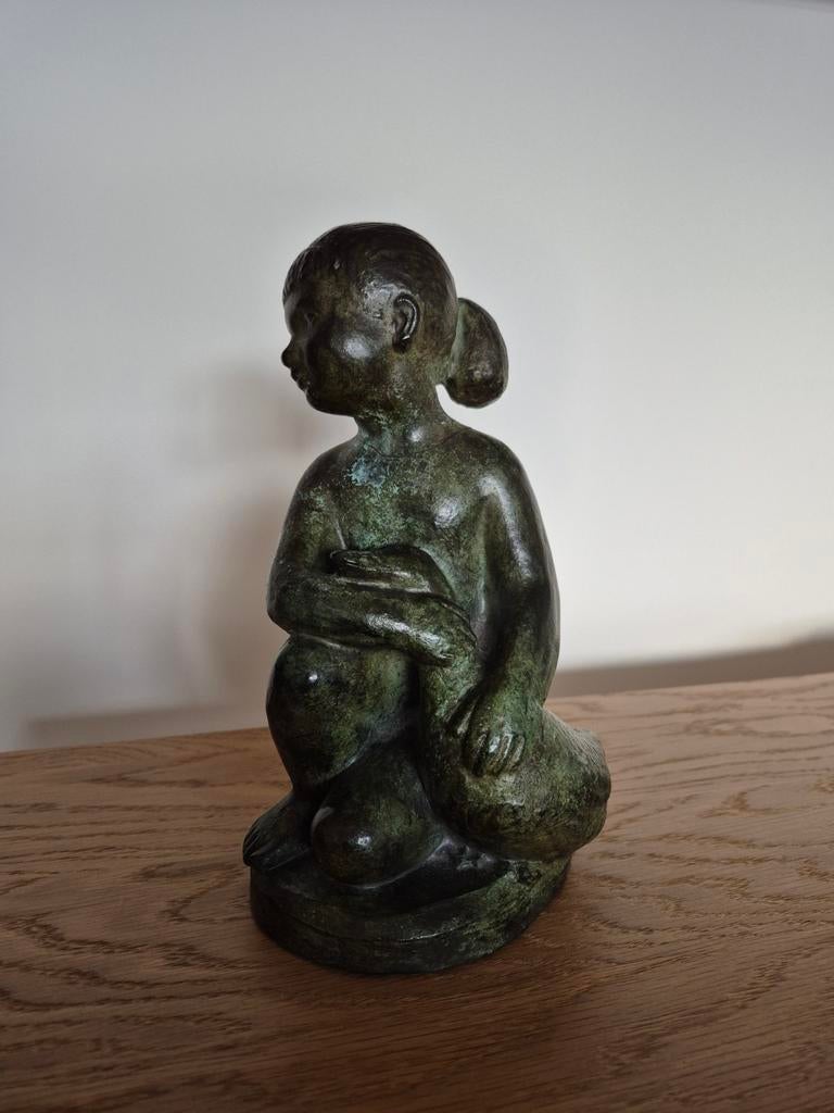 Keramiek beeld: Meisje met gans, Ophalen of Verzenden