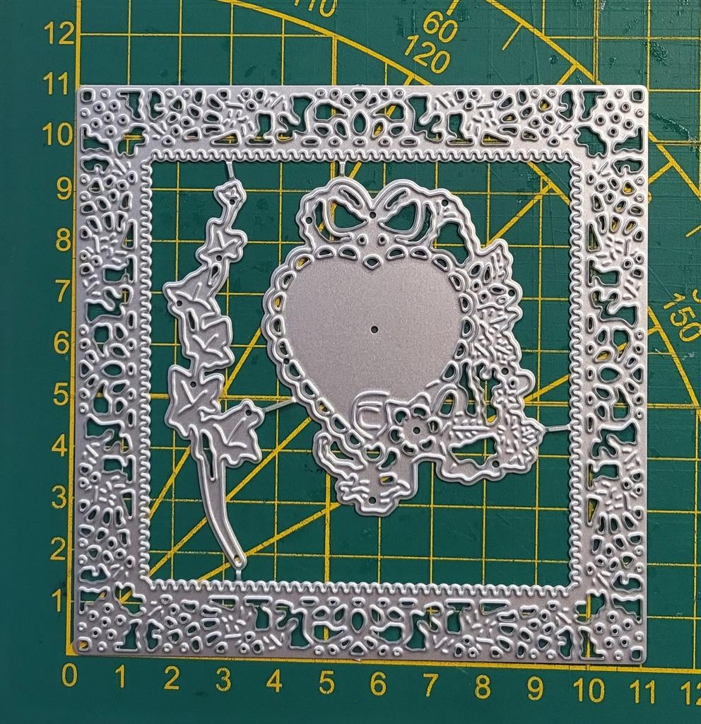 Snijmal vierkant  frame/ hartje, Ophalen of Verzenden, Overige thema's, Pons of Mal