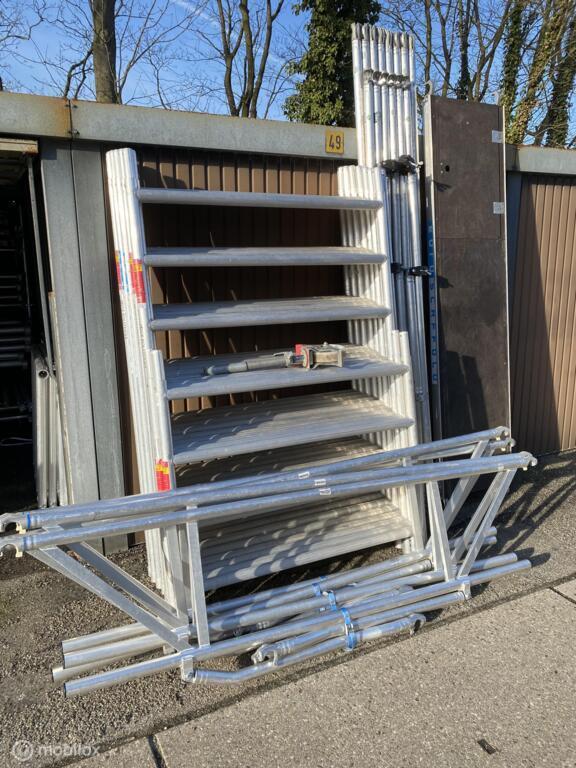 Euroscaffold rolsteiger 135x250x10,20WH (Top staat), Doe-het-zelf en Verbouw, Steigers, Gebruikt, Ophalen of Verzenden