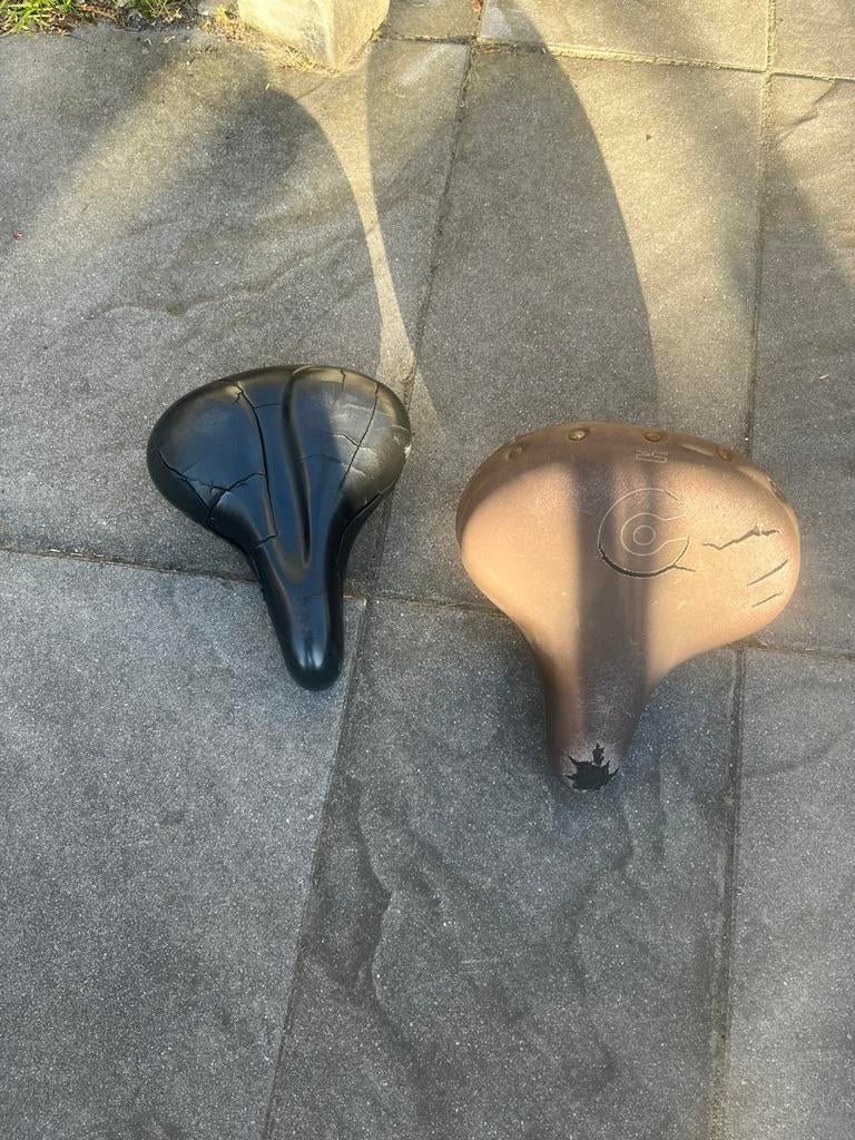 Gratis! 2 fietszadels, Ophalen of Verzenden, Gebruikt, Zadel