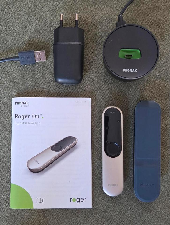 Phonak Roger On V2, Telecommunicatie, Mobiele telefoons | Telefoon-opladers, Gebruikt, Overige merken, Ophalen of Verzenden