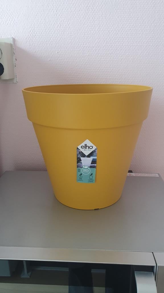 Elho bloempot geel - zo goed als nieuw, Tuin en Terras, Bloempotten, 25 tot 40 cm, Kunststof, Rond, Ophalen of Verzenden
