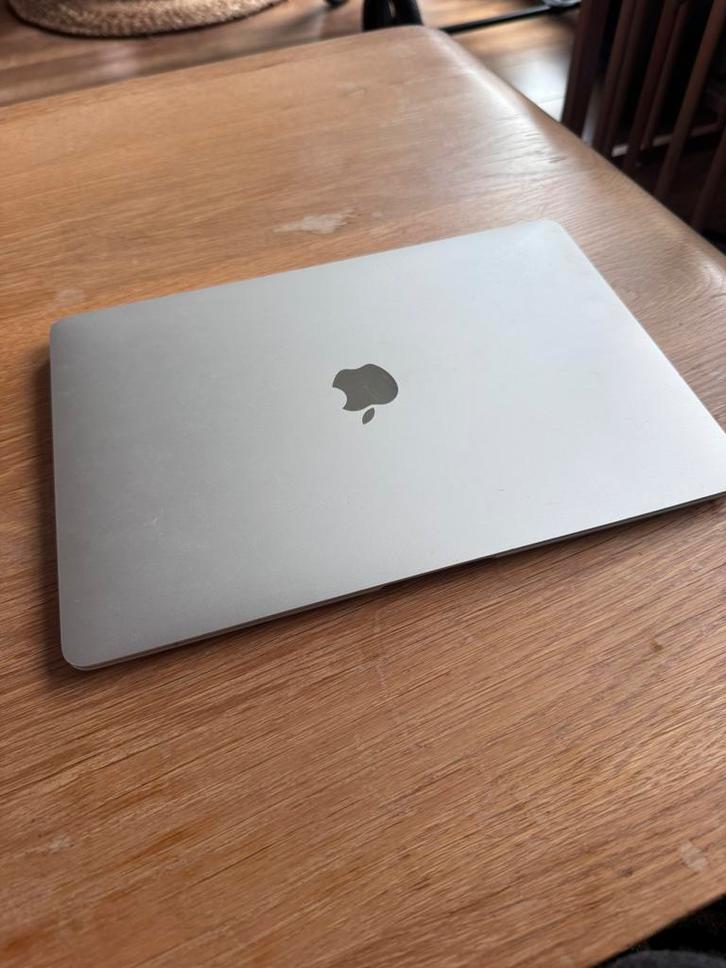 Apple MacBook Air 2020 13” – i3 Dual Core – 8GB RAM – 256GB, Computers en Software, Apple Macbooks, Zo goed als nieuw, MacBook Air