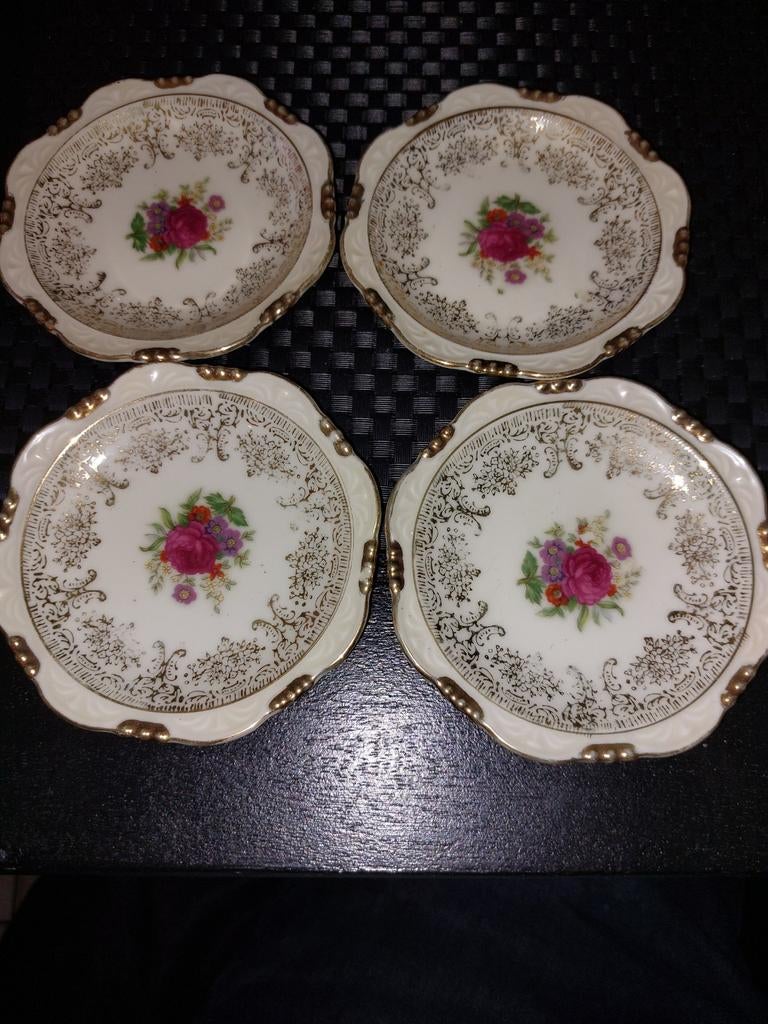 Antieke porseleinen onderzetters 10.5cm ZIE BESCHRIJVING, Antiek en Kunst, Antiek | Porselein, Ophalen of Verzenden