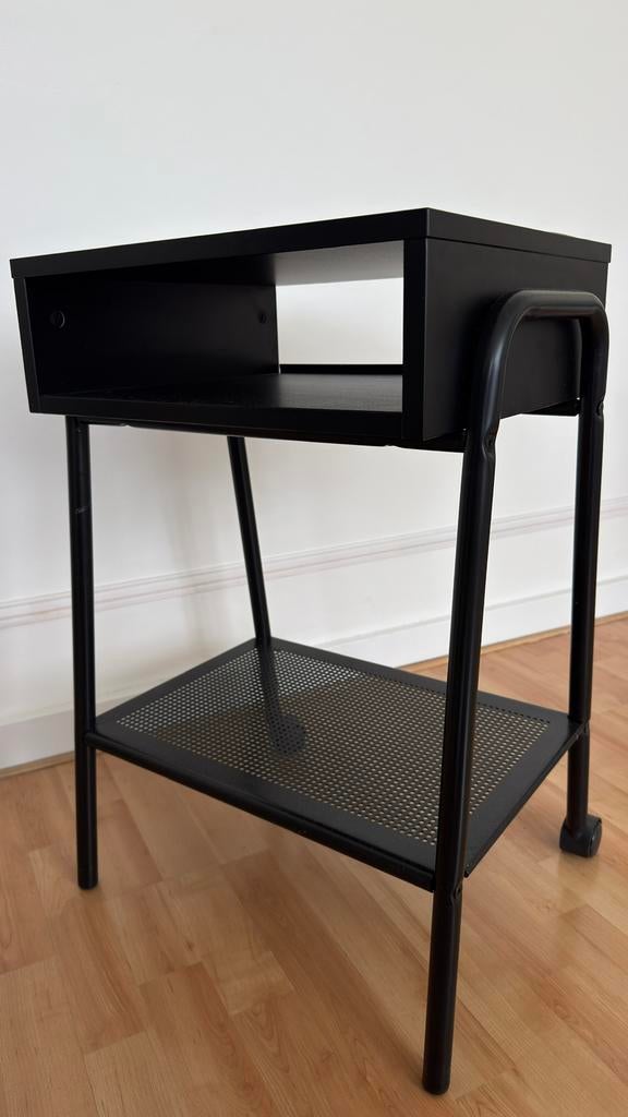 IKEA SETSKOG Nachtkastje – Zwart – Modern & Compact, Ophalen, 50 tot 100 cm, Rond, Zo goed als nieuw