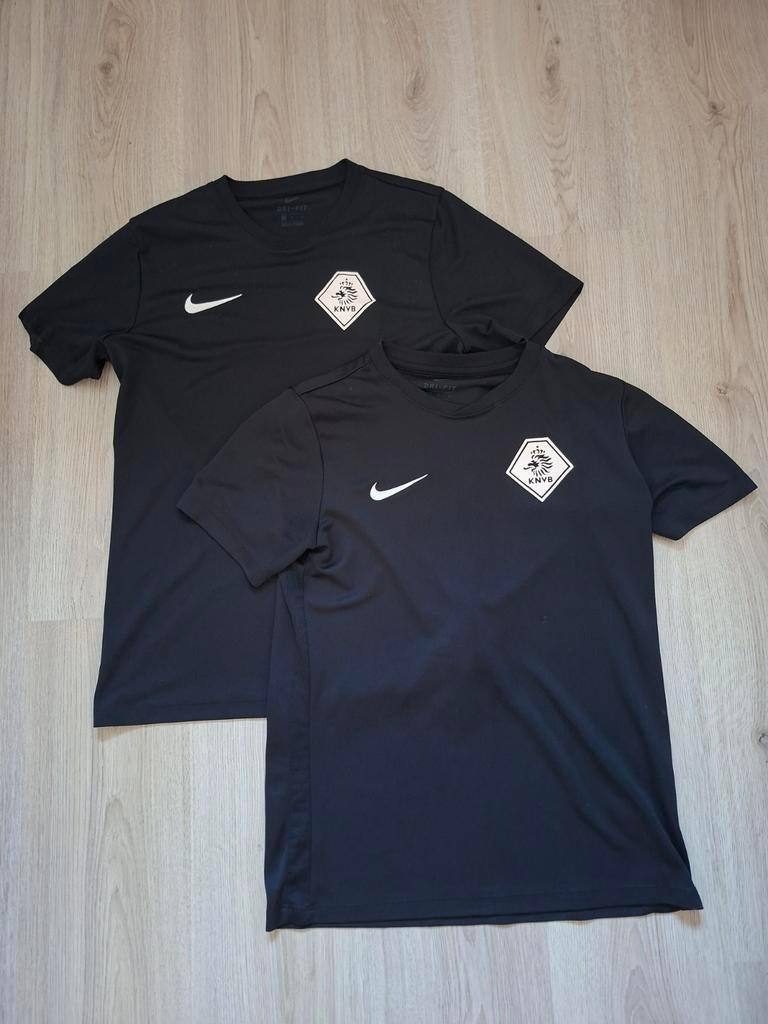 Knvb nike scheidsrechter training shirts maat M, Kleding | Heren, Sportkleding, Zwart, Nike, Voetbal, Gedragen