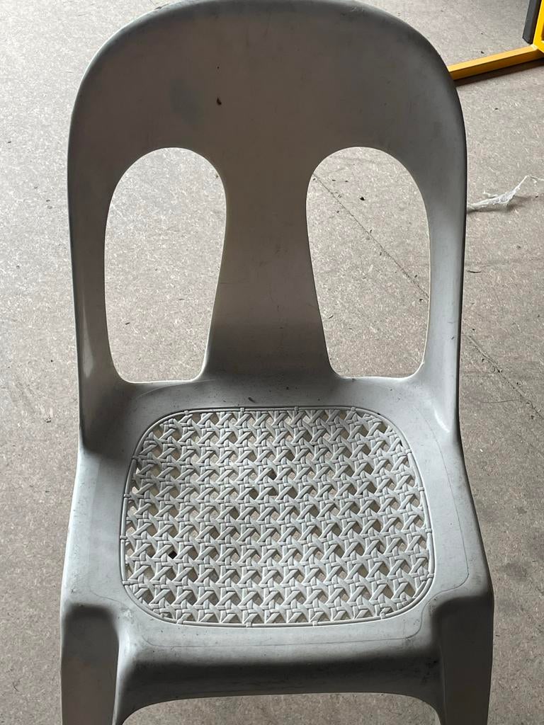 Witte kunststof stoel 6 stuks, Kunststof, Gebruikt, Wit, Ophalen of Verzenden