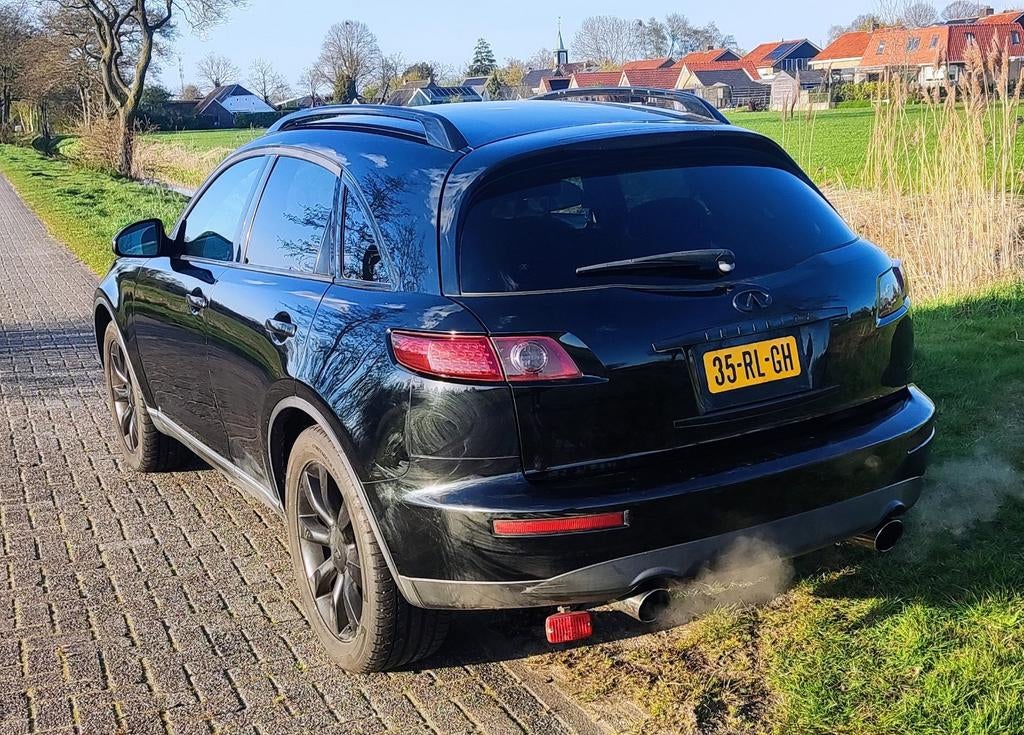 Infiniti FX35