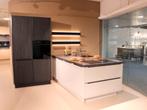AL59 Moderne design keuken met schiereiland | nwpr €36.150, Huis en Inrichting, Keuken | Complete keukens, Ophalen, Wit, Nieuw