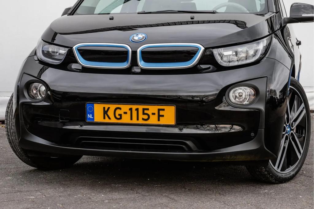 BMW i3 Basis 94Ah 33 kWh SOH 86% € 14.940,00, Auto's, BMW, Automaat, Gebruikt, 4 stoelen, Leder en Stof