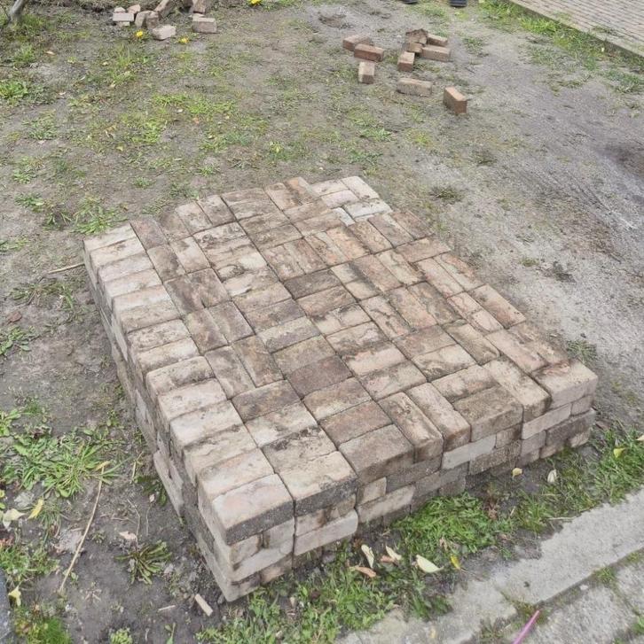 GRATIS Klinkers stenen circa 15m2, Tuin en Terras, Tegels en Klinkers, Gebruikt, Klinkers, Beton, 10 m² of meer, Ophalen