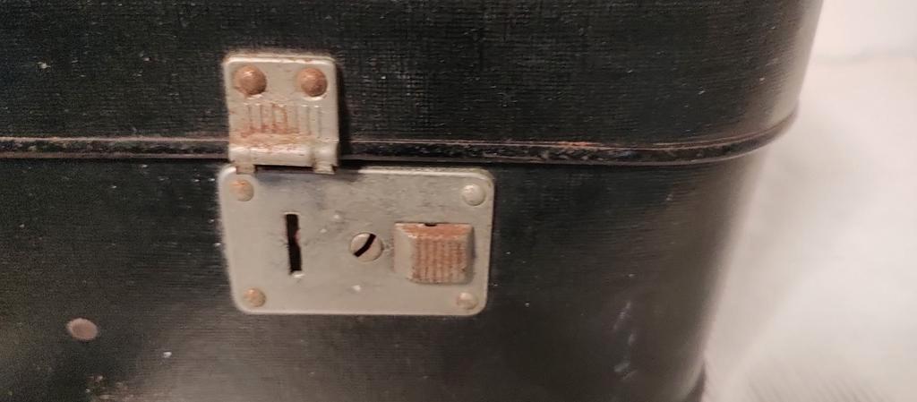 K559 VINTAGE jaren 60 koffer van geperst karton zwart, 60 tot 70 cm, Overige materialen, Gebruikt, Onbekend