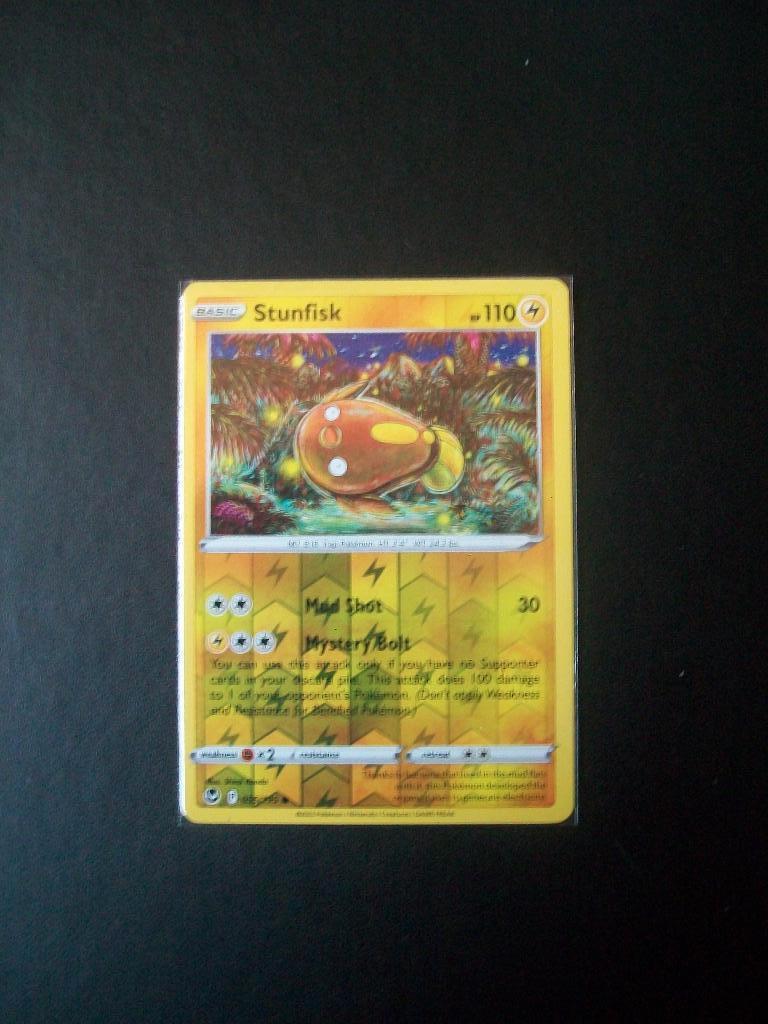 9794: Nieuwe Pokemon Kaart holofoil STUNFISK HP110 (055/195), Verzenden, Nieuw, Losse kaart, Foil