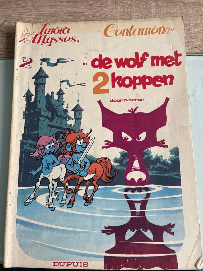 Aurora & Ulysses: De wolf met 2 koppen - Stripboek, Eén stripboek, Ophalen, Gelezen