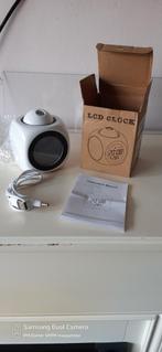 LCD KLOK, Huis en Inrichting, Woonaccessoires | Klokken, Ophalen of Verzenden, Nieuw, Digitaal, Wekker of Tafelklok