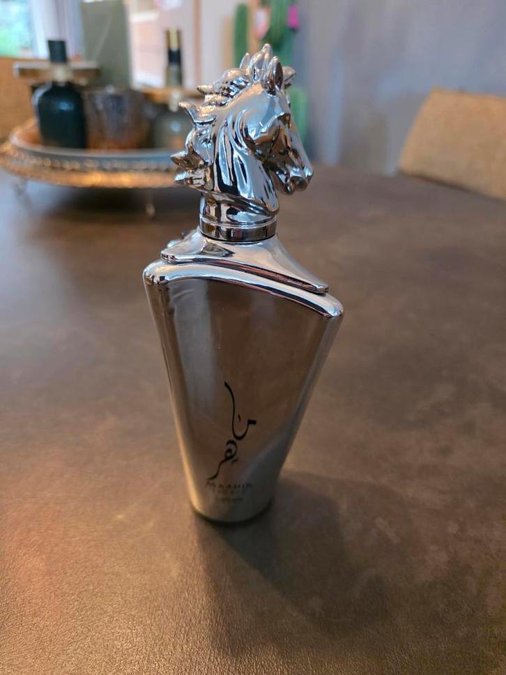 ​ Lattafa – Maahir Legacy (Eau de Parfum), Sieraden, Tassen en Uiterlijk, Uiterlijk | Parfum, Zo goed als nieuw, Ophalen of Verzenden