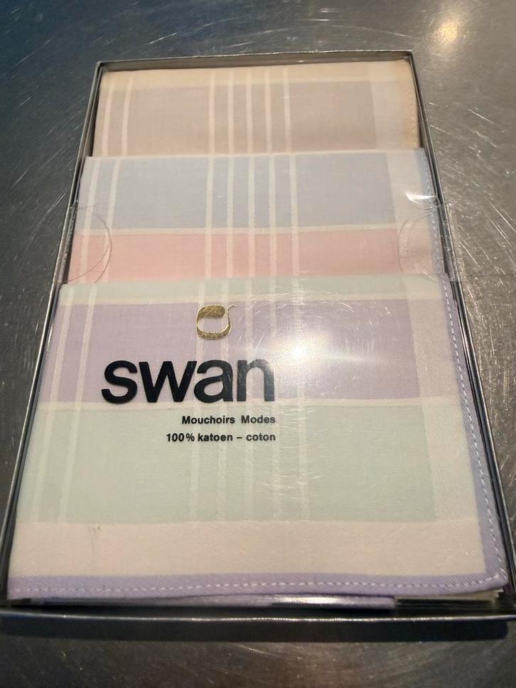 Nieuwe Swan dames zakdoeken - 3 stuks, 100% katoen, Kleding | Dames, Overige Dameskleding, Nieuw, Ophalen of Verzenden