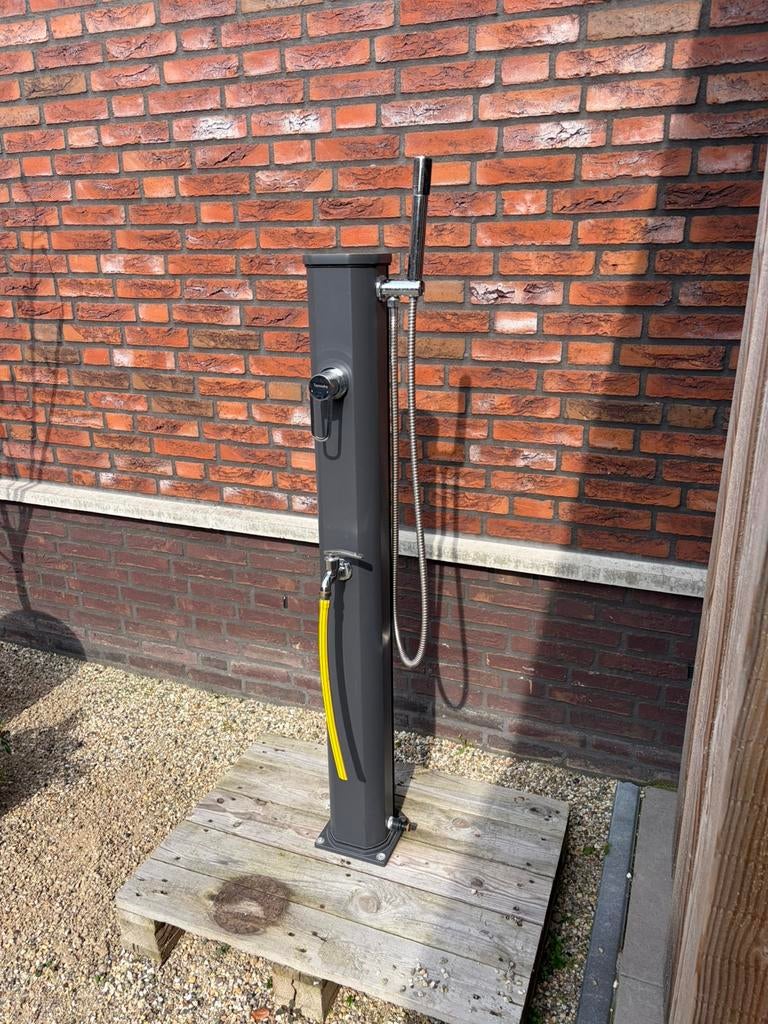 Formidra Buitendouche Jolly Go | antraciet, Tuin en Terras, Buitenkranen, Ophalen, Zo goed als nieuw