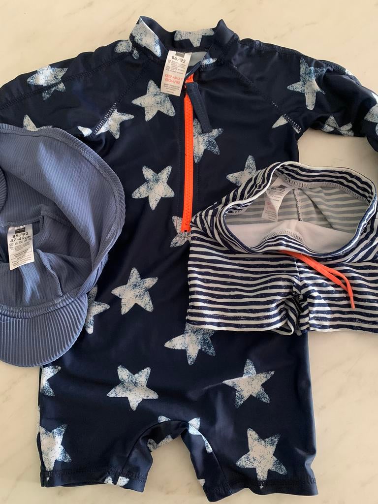 Badpakje en zonnehoed,UV en zwembroekje mt.86/92, Ophalen of Verzenden, Zo goed als nieuw, Maat 86, Jongetje of Meisje