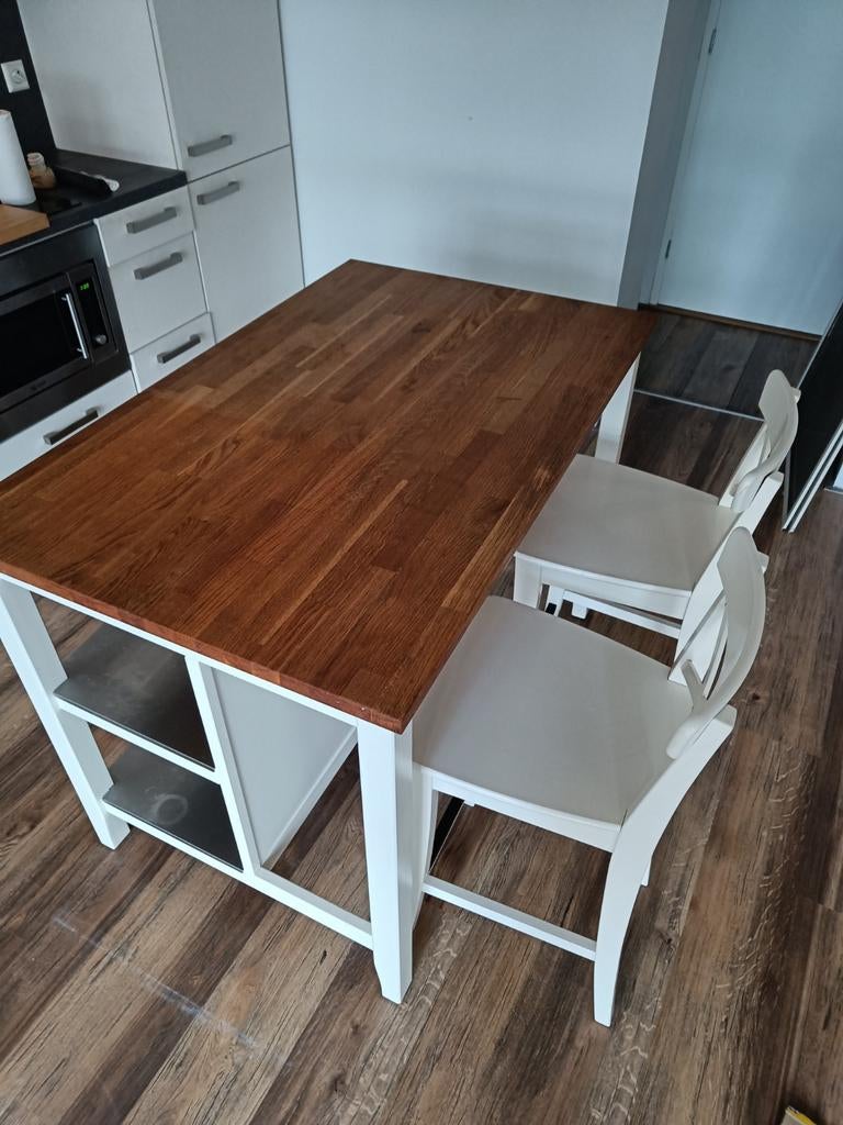 Keukenblok met 2 krukken, Ophalen