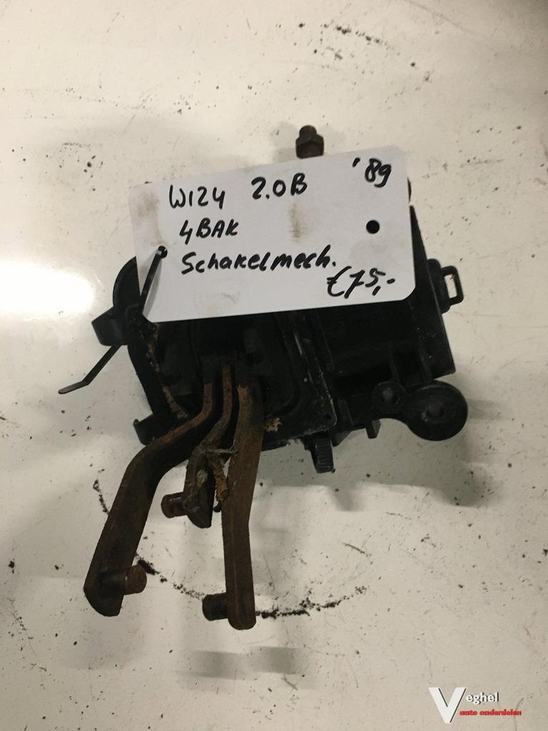 Mercedes W124 2.0 Benzine 4 bak 1989 Schakelmechanisme