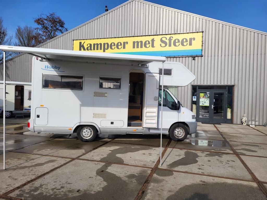 Hobby 600 Netjes en slechts 6 mtr. Motor Fiat 2.8jtd 122pk., Caravans en Kamperen, Campers, Bedrijf, tot en met 5, Alkoof, Hobby