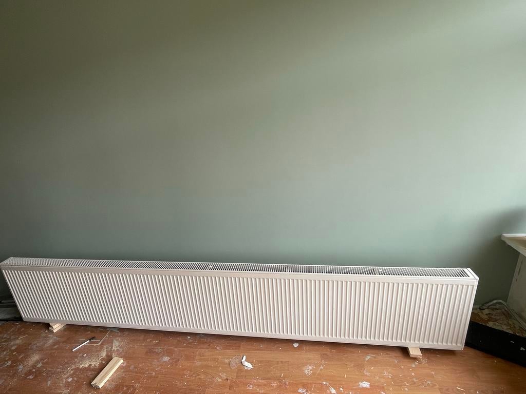 Lange radiator 300 x 50 cm, wit, gebruikt, Ophalen, 30 tot 80 cm, Gebruikt, Radiator